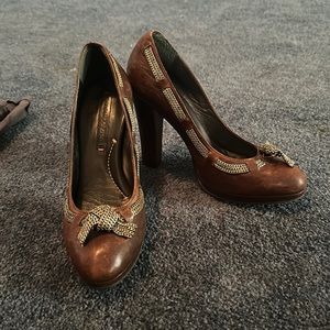 BCBGMaxaZria Brown Leather Heels 6 1/2 Size